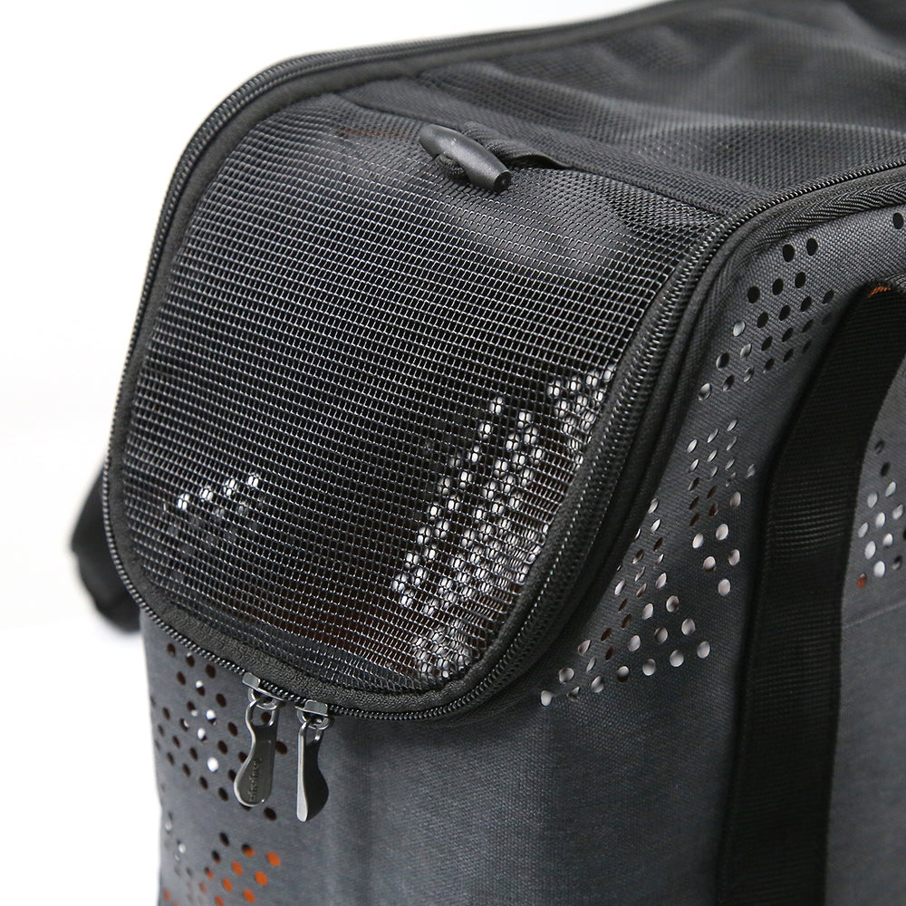 IBIYAYA Dachshund Breezy Wanderer Long Bodied Dog Pet Tote Bag