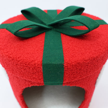 CATIO Christmas Gift Box Cat Bed With Scratching Pad 35x35x36cm