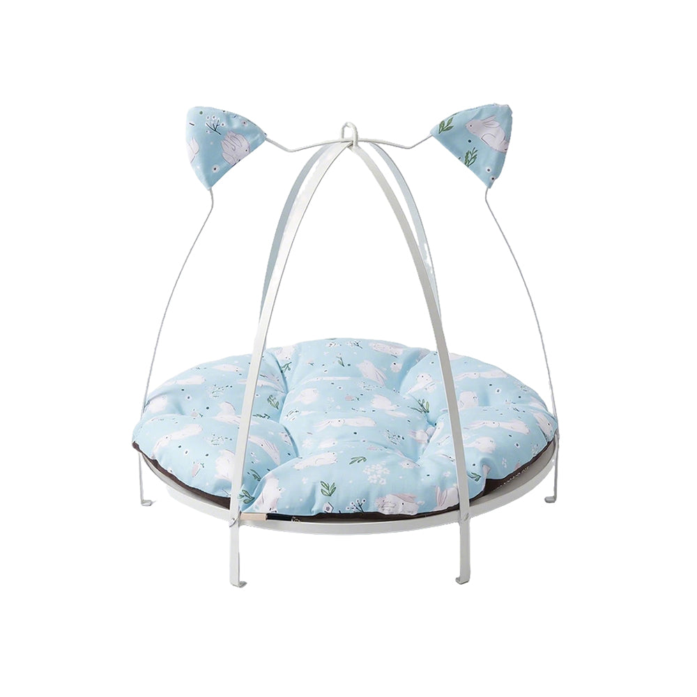 Warm Covered Cat Bed for Safety and Comfort