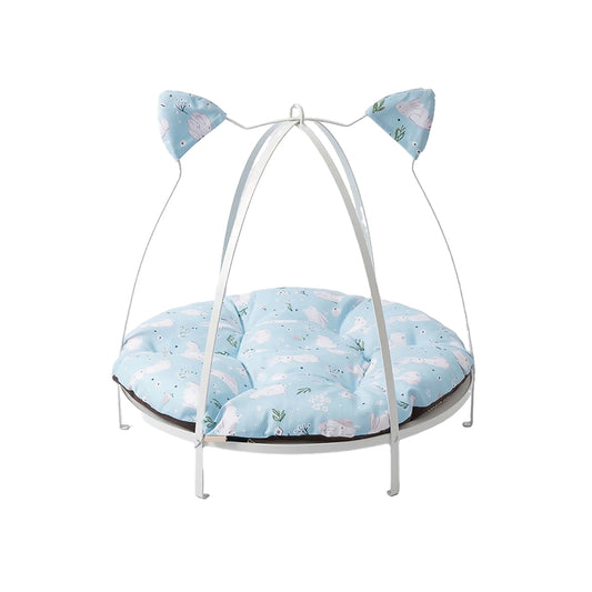 Warm Covered Cat Bed for Safety and Comfort